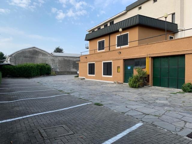 Hotel La Goletta Binasco Exterior photo